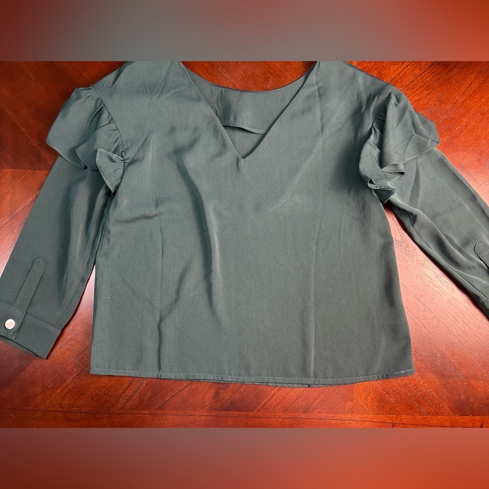 J.O.A. Ruffle Sleeve Blouse - Picture 8 of 8